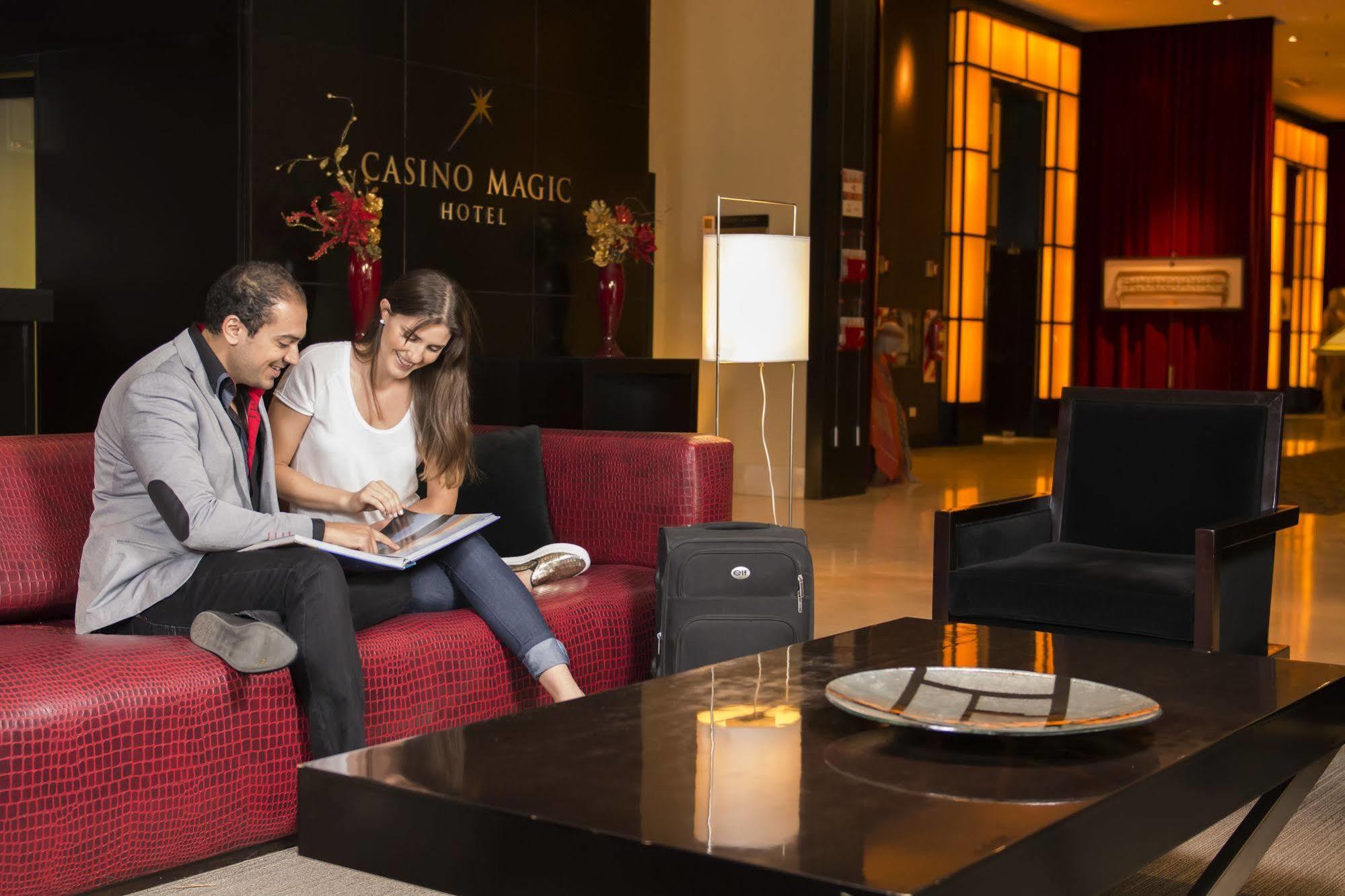 Hotel Casino Magic 네우퀜 외부 사진