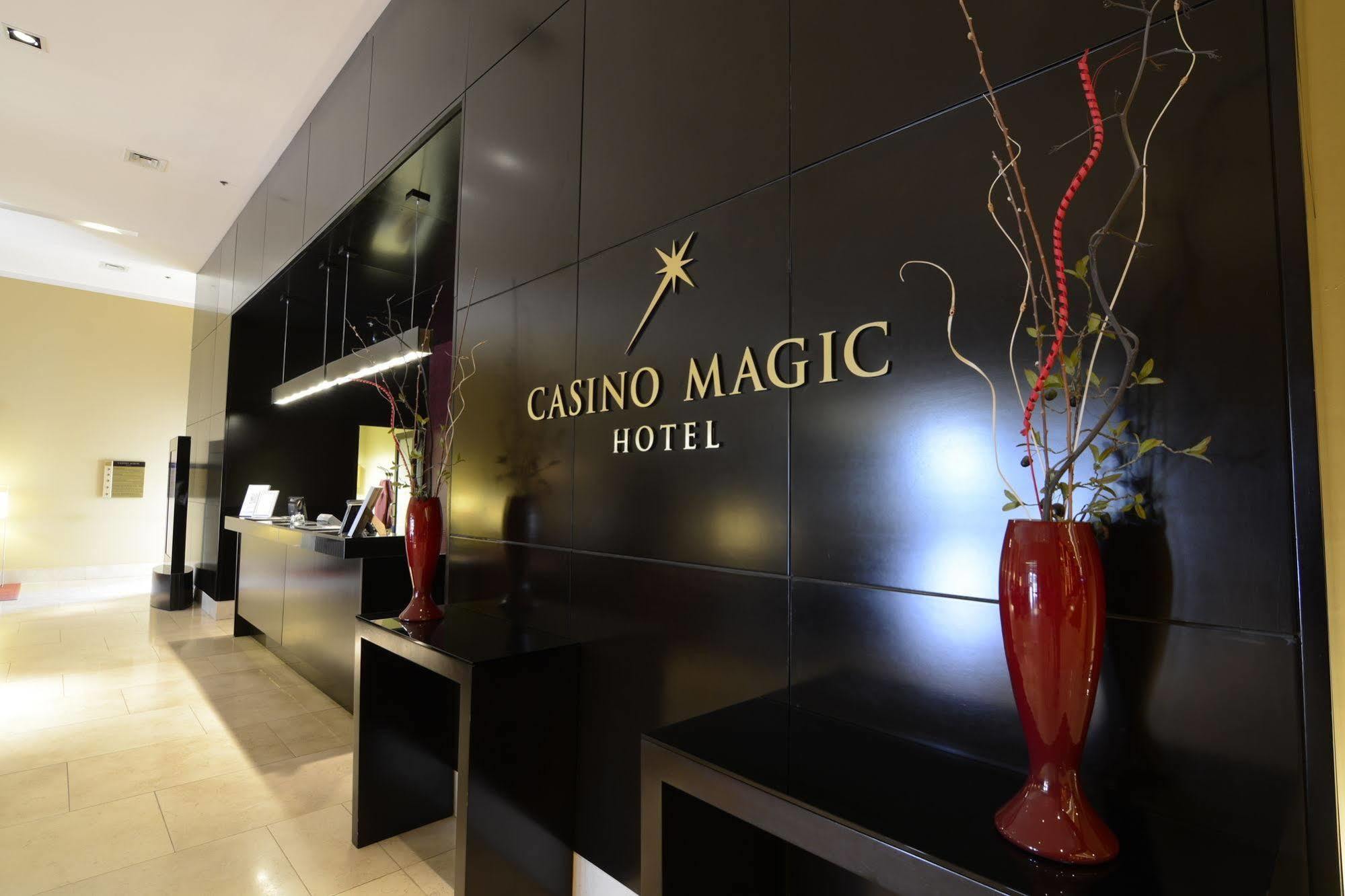 Hotel Casino Magic 네우퀜 외부 사진